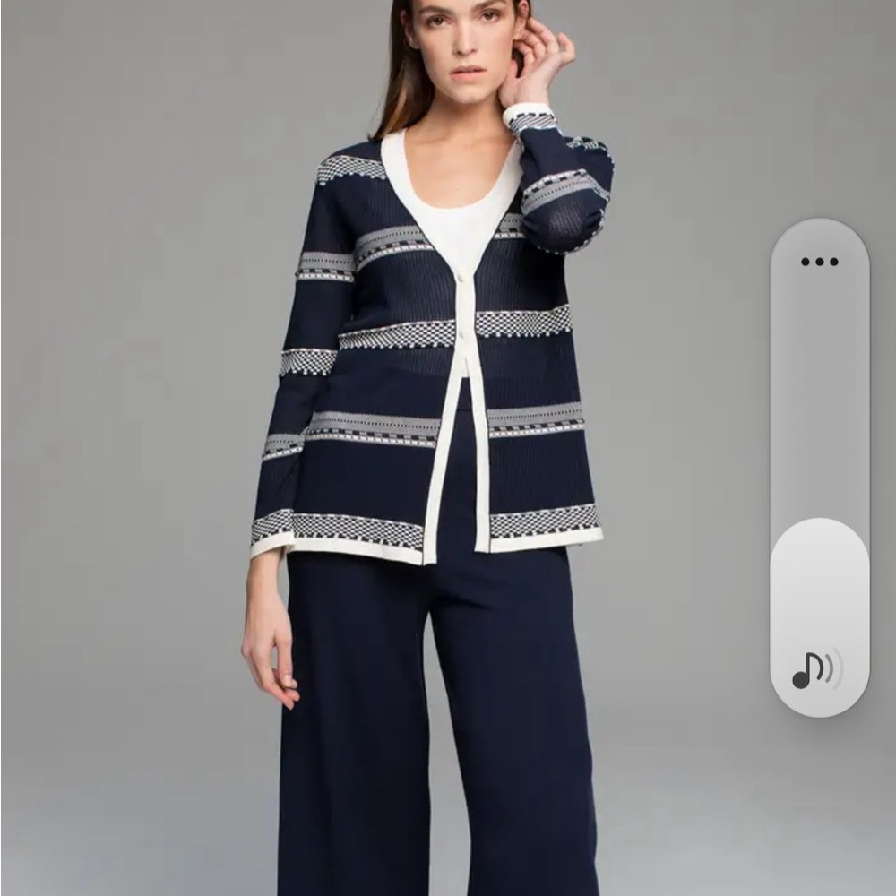 TACHI ZUCCA‎ Navy and White Striped Knit Cardigan